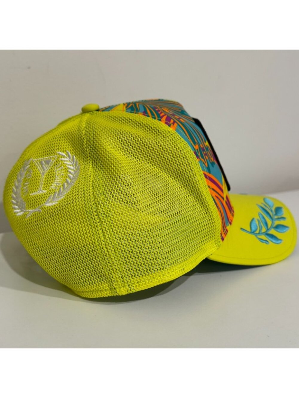 Goorin Bros 'Crabby' Mesh Back Trucker Hat The Farm Limited Circulation NWOT - Picture 5 of 12